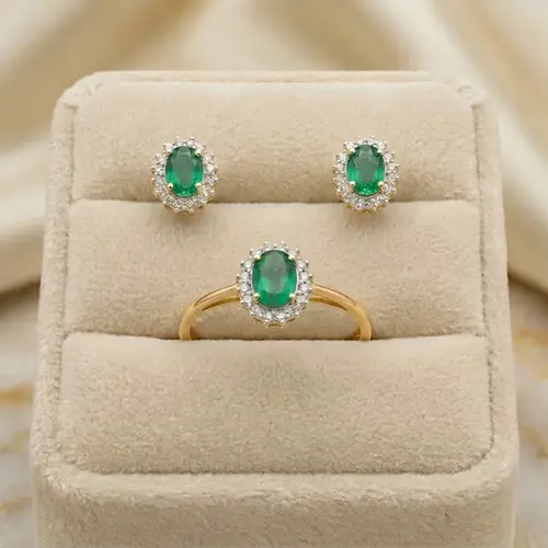 Conjunto de Ouro com Esmeraldas com Diamantes