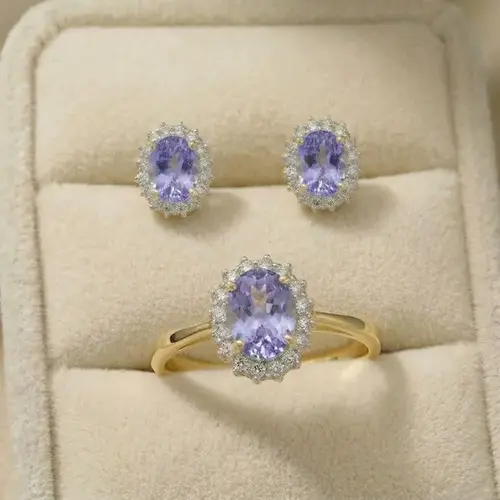 Conjunto de ouro anel e par de brincos de Tanzanitas com diamantes