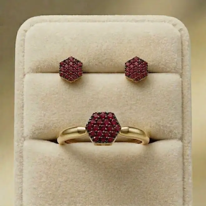 Conjunto de ouro Chuveiro com Rubis