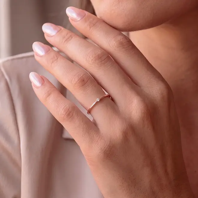Anel de Ouro Rose Solitário com Diamante de 5 Pts