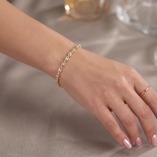 Pulseira de Ouro modelo Navetes com 26 Diamantes