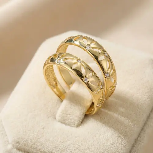 Par de Aparadores de Ouro com 12 Diamantes