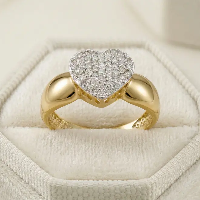 Anel Chuveiro Coração de Ouro com 51 Diamantes