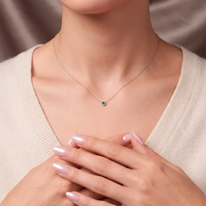 Pingente de Ouro Coração com Diamantes e Esmeralda