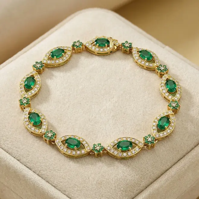 Pulseira de Ouro com Esmeraldas Navetes e Diamantes