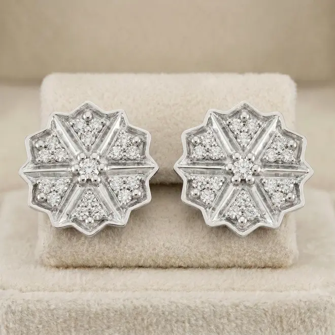 Par de Brincos Chuveiro de Ouro com 14 Diamantes e Ródio