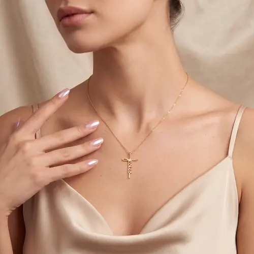 Pingente de Ouro Cruz com escrita Jesus