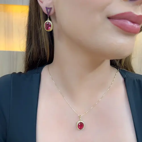 Conjunto Brincos e Pingente com Cristal Rubelita e Cristais