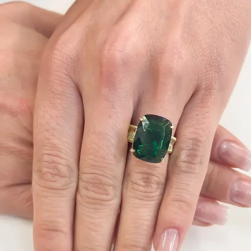 Anel de Ouro Aramado com Blue Green Retangular de 10 Cts