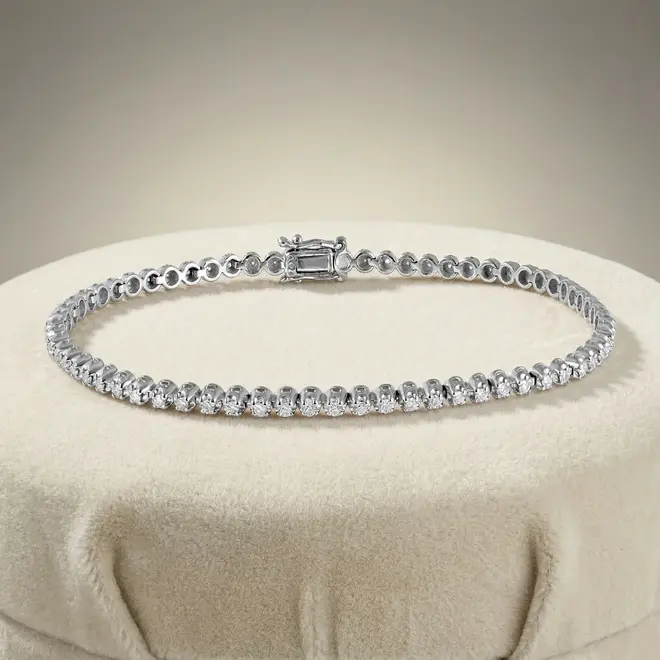 Pulseira de Ouro Branco com 66 Pts em Diamantes e fecho gaveta