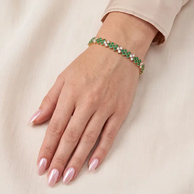 Pulseira de Ouro com 135 Esmeraldas e 63 Pts em Diamantes