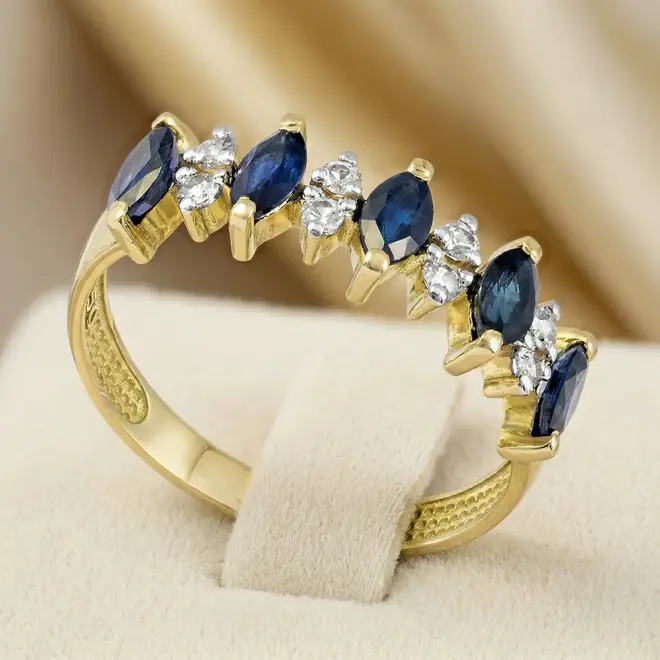 Meia Aliança de Ouro com 5 Safiras e 8 Diamantes