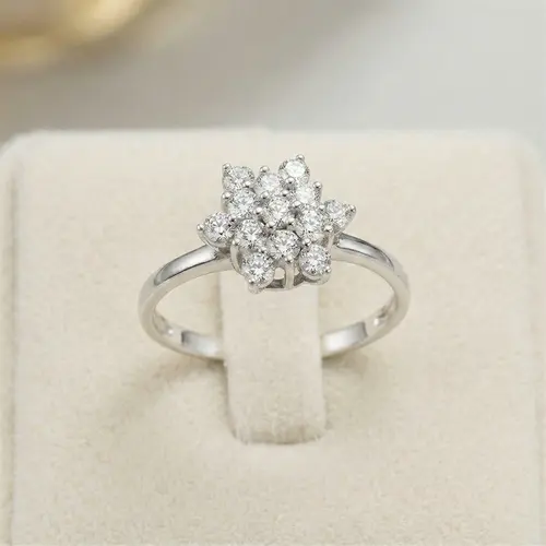 Anel Chuveiro de Ouro Branco com Diamantes