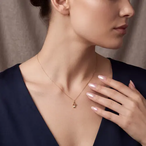 Pingente de Ouro Menininho com 1 Diamante