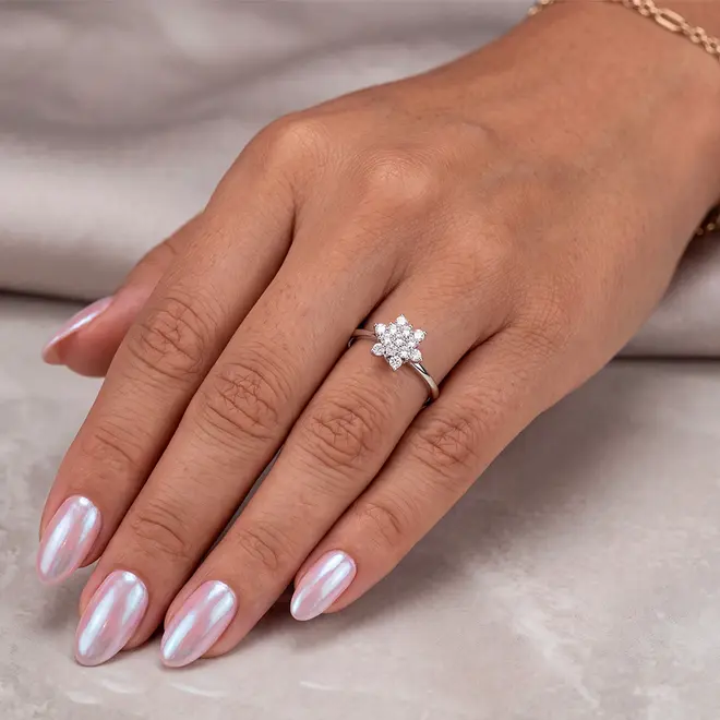 Anel Chuveiro de Ouro Branco com 40 Pts em Diamantes