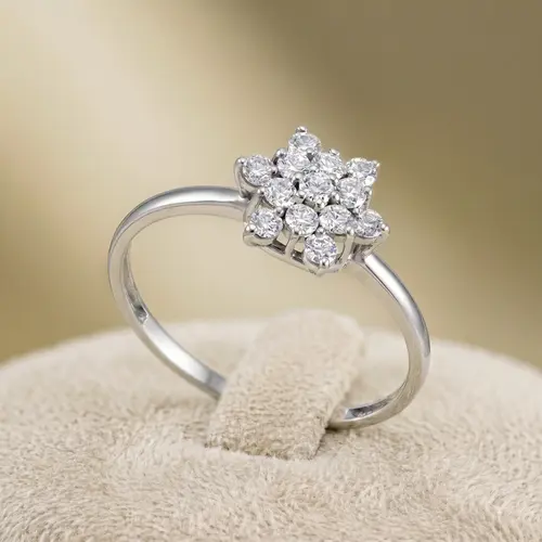 Anel Chuveiro de Ouro Branco com 40 Pts em Diamantes