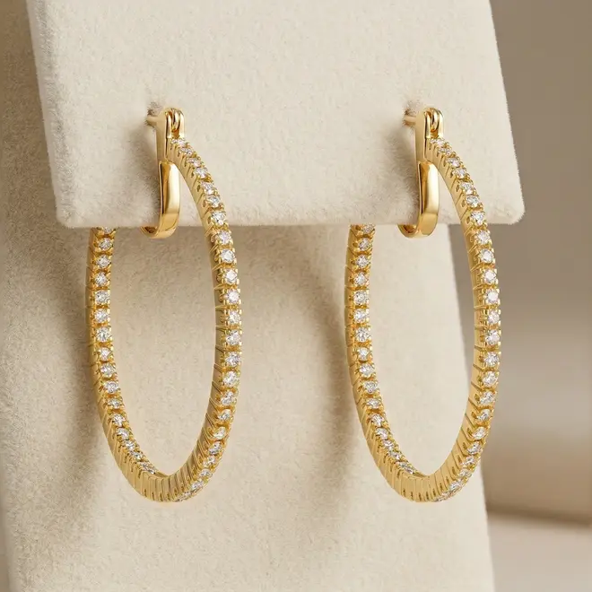 Par de Brincos Argolas de Ouro com 1,22 Ct em Diamantes
