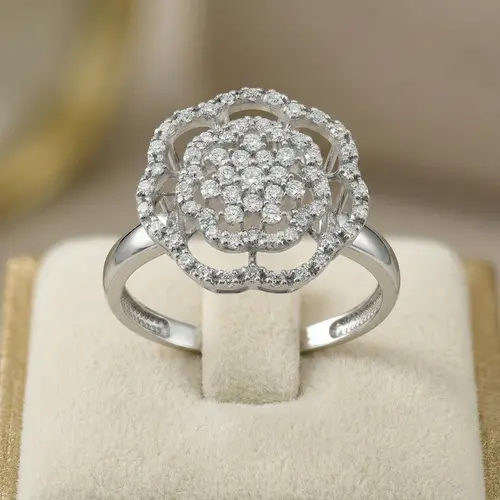 Anel Chuveiro de Ouro Branco - Floral com 66 Diamantes