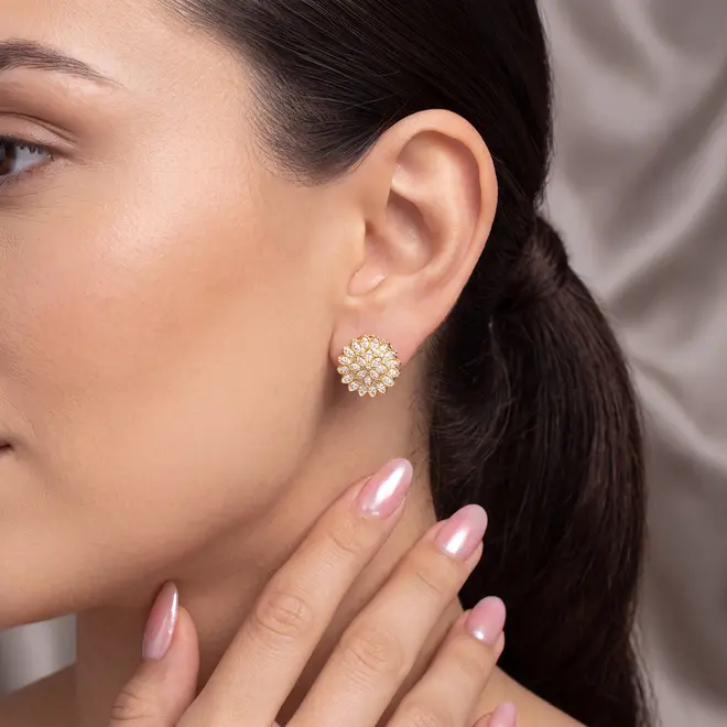 Par de Brincos Chuveiro de Ouro Amarelo com 48 Diamantes