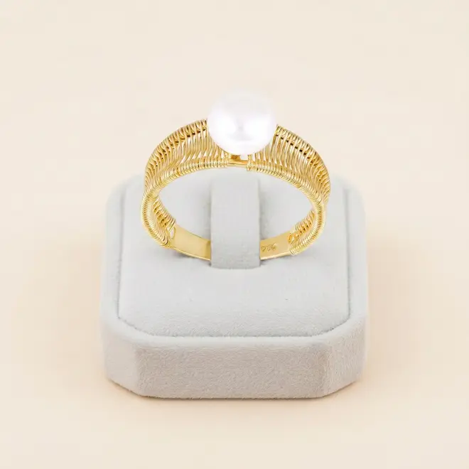 Anel Aramado de Ouro com Pérola de 7 mm