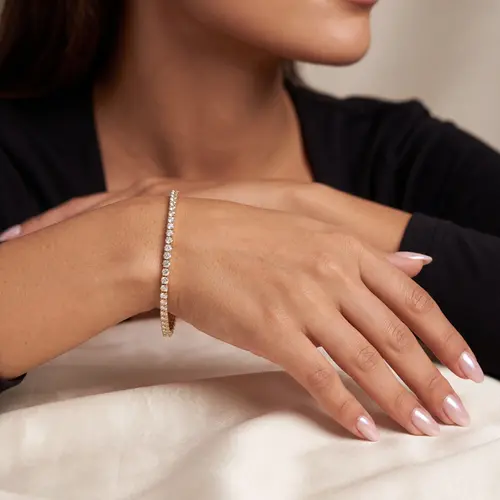 Pulseira Riviera de Ouro Amarelo com 3,38 ct em Diamantes
