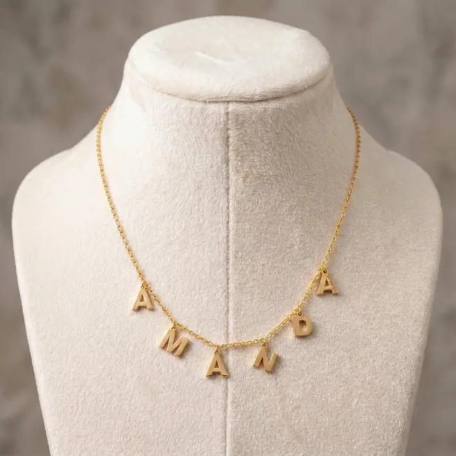 Colar com o nome Personalizado em Ouro amarelo