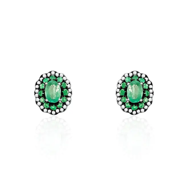 Par de Brincos de Prata com Diamantes e Esmeraldas, com Acabamento em Ródio
