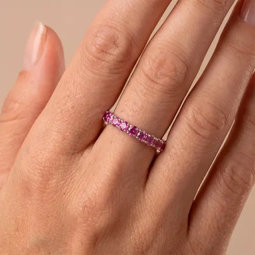 Meia Aliança de Ouro Branco com 70 pts em Turmalinas Rosa
