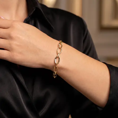 Pulseira de Ouro Amarelo com Elos Ovais e 2 Diamantes