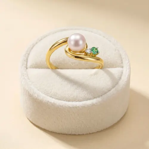 Anel de Ouro Amarelo com Topázio Branco, Savorita e Pérola de 5 mm