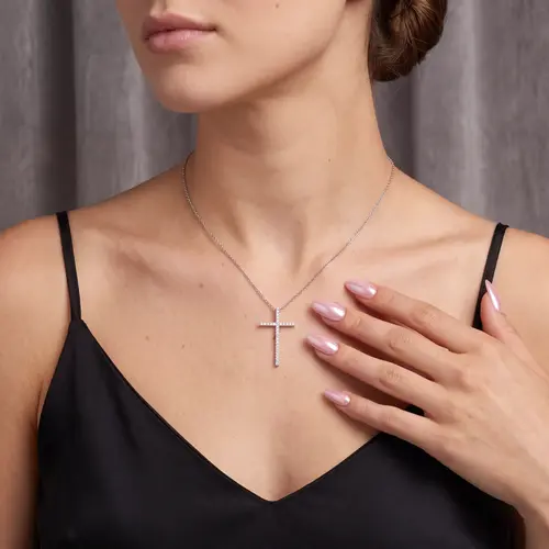 Pingente Cruz de Ouro Branco com 35 Cristais