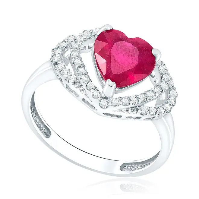 Anel Coração de Ouro Branco com 37 Diamantes e Rubi de 2,36 Cts.