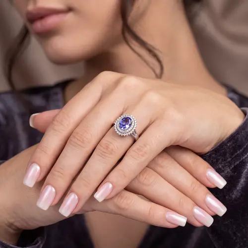Anel de Ouro Branco com Diamantes e Tanzanita