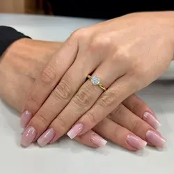 Anel Chuveiro de Ouro Amarelo com 19 Diamantes