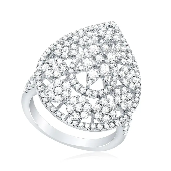 Anel Trabalhado de Ouro Branco com Diamantes totalizando 1,65 Cts.