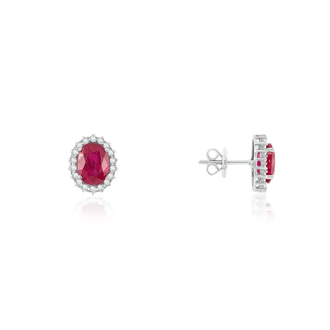 Par de Brincos de Ouro Branco com Diamantes e Rubis totalizando 3,36 Cts.