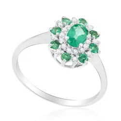 Anel de Ouro Branco com Diamantes e Esmeraldas totalizando 70 pts.