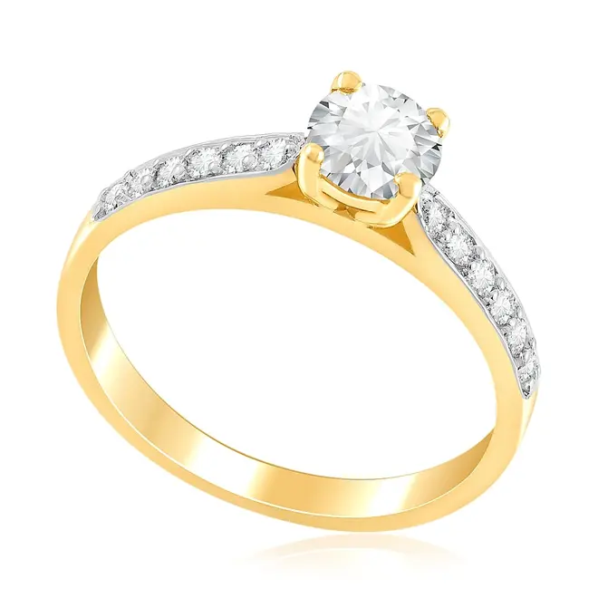 Anel Solitário de Ouro Amarelo com Diamantes totalizando 70 pts.