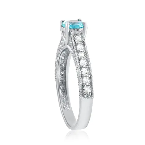 Anel de Ouro Branco com 30 pts em Diamantes e Turmalina Azul de 1 ct