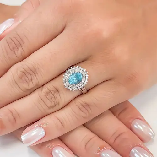 Anel de Ouro Branco com 46 Diamantes e Apatita de 1,25 Ct
