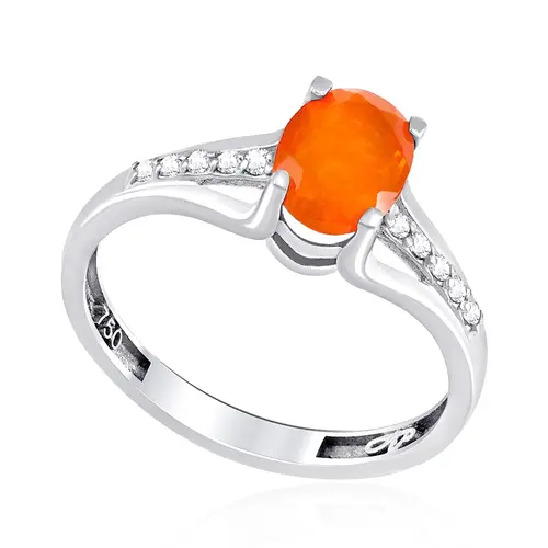 Anel de Ouro Branco com Diamantes e Opala de Fogo de 1,08 Cts.