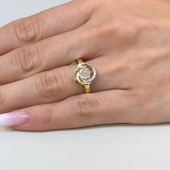 Anel Chuveiro de Ouro Amarelo com Cristais