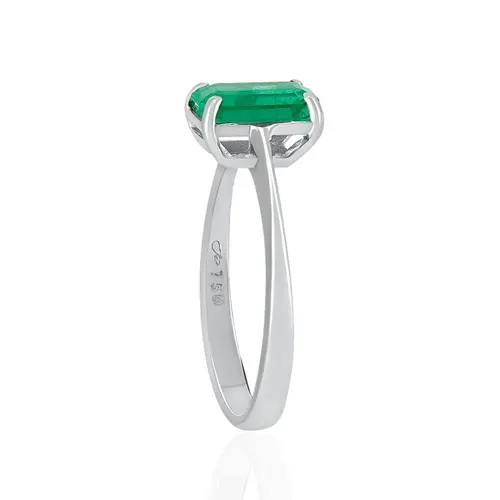 Anel de Ouro Branco com Esmeralda de 1,40 Cts.