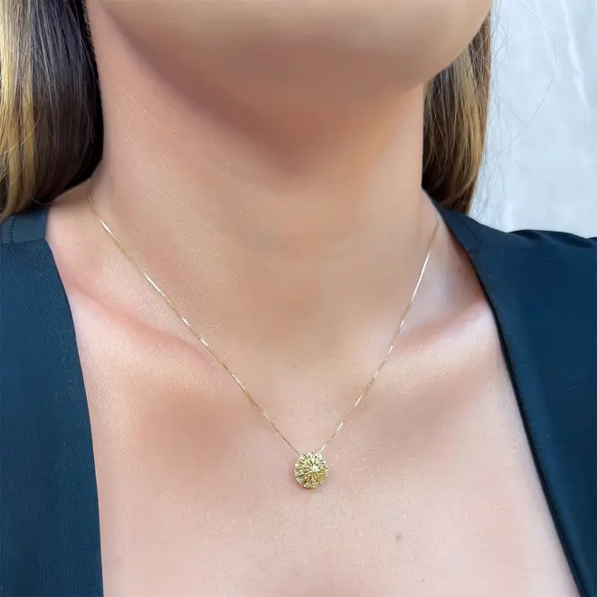 Pingente Trabalhado de Ouro Amarelo com Cristais