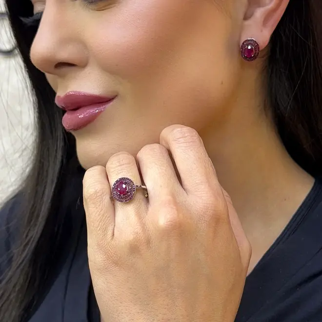 Conjunto Par de Brincos e Anel de Prata com Rubis