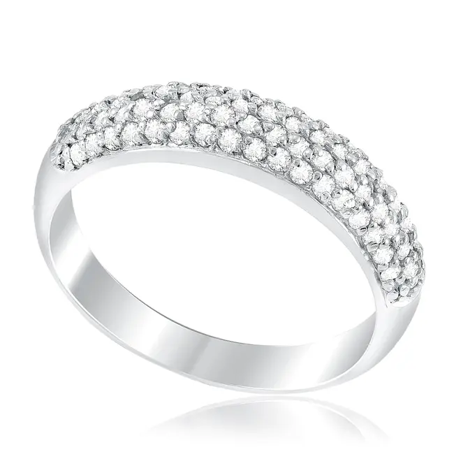 Anel Pavê com 70 Diamantes totalizando 60 pts., em Ouro Branco