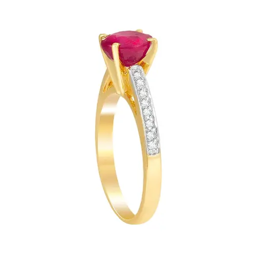 Anel de Ouro Amarelo com Diamantes e Rubi redondo de 1,90 Cts.