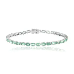 Pulseira de Ouro Branco com Esmeraldas totalizando 7,48 Cts.