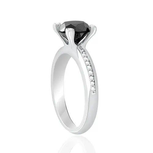 Anel Solitário de Prata com Cristais e Diamante Negro de 3,0 Cts.