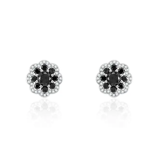 Par de Brincos de Prata com Diamantes Negros totalizando 7,0 Cts.